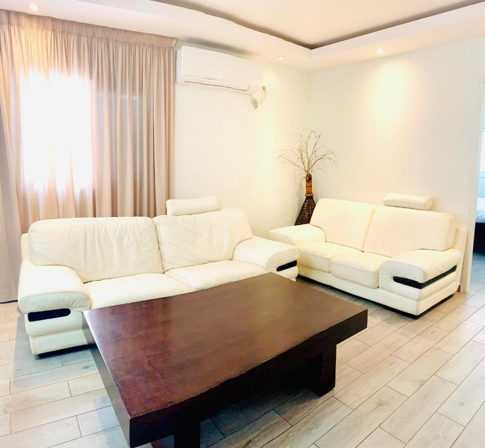 Royal Lea Apartmens Netánja Kültér fotó