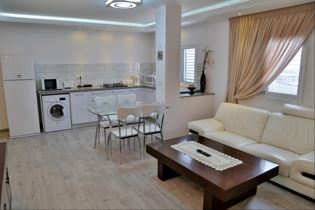 Royal Lea Apartmens Netánja Kültér fotó