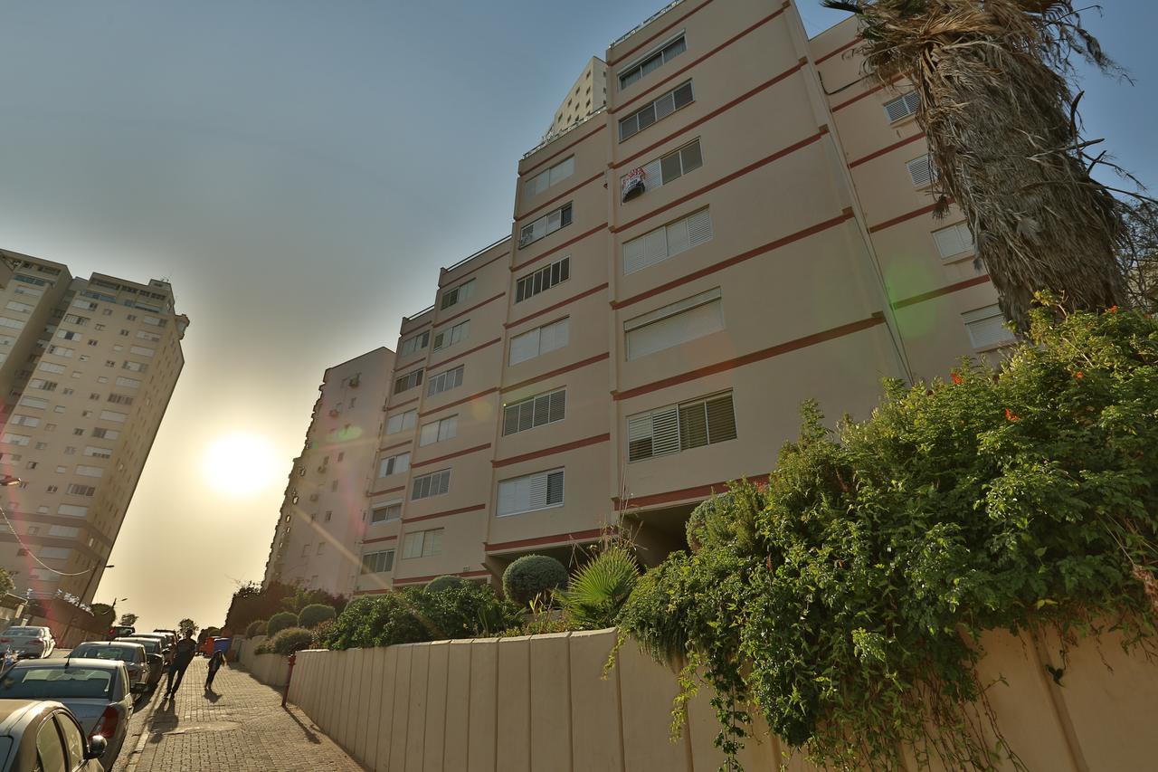 Royal Lea Apartmens Netánja Kültér fotó